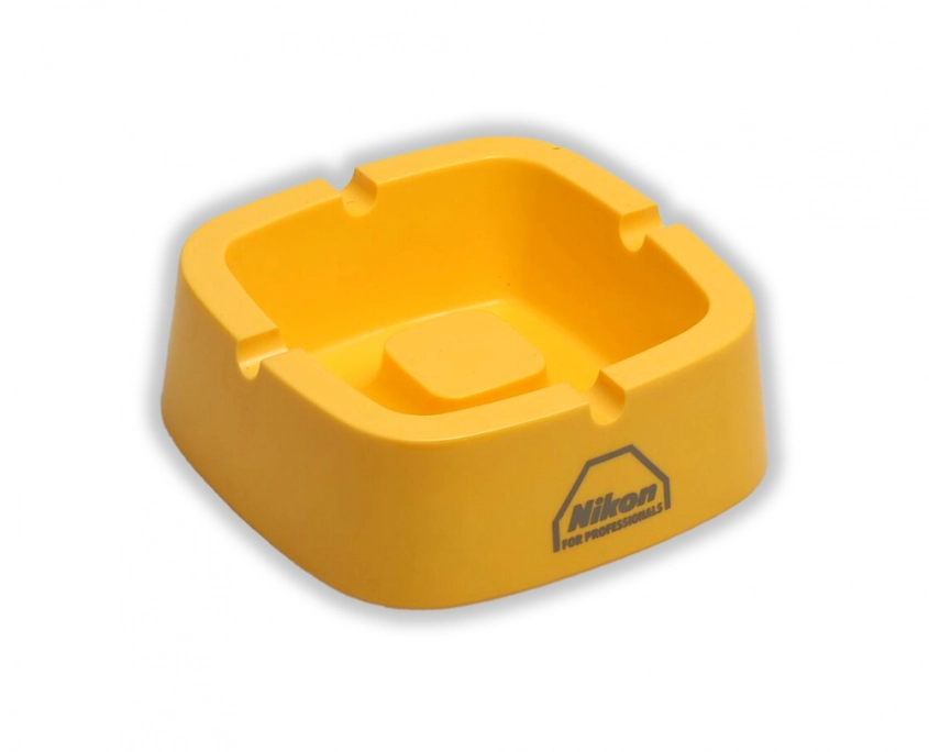 Nikon Aschenbecher-80er